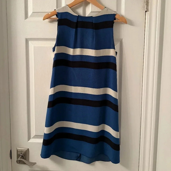 Blue Striped 100% Silk A-Line Dress, Judith and Charles, US 4 - Picture 3 of 8